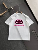 bal 2025Ss春夏最新款圆领时尚短袖T恤，官网同步，专柜纯棉面料！贴肤舒适，耐看又好穿，经典简约Logo设计，原厂工艺一丝不苟，型男必备单品 码数S-Xx