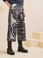 款号G25033177 Hermè*新款高端定制采用21姆米100%真丝斜纹绸面料、几何图案链条复古个性印花松紧腰宽松阔腿裤八分休闲裤！卡其色、蓝色、 M码：腰