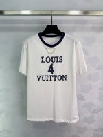 Louis Vuitto*25春夏新款圆领印花链条短袖T恤 定制Yb原生全棉材质 透气舒适 质感十足 宽松T恤裁剪 凸显品牌格调 采用克重纯棉制成 略带有弹力