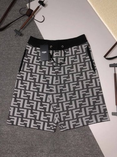 Fendi 芬迪 暗纹 黑白拼色 2025Ss新款针织短裤，定制面料采用威化布织法，提花针织工艺，版型紧致立体，定制裤绳五金质感强，顺滑，上身舒适透气，凹凸有型