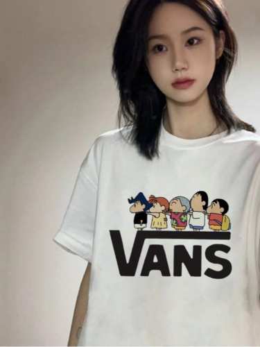 Vans万斯 春日部防护队蜡笔小新纯棉直筒T恤卡通印花短袖情侣款 Color: 白色 Size: M-Xl M 肩宽50 胸围112 衣长 Cm L 肩宽51