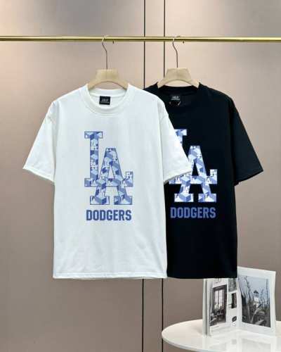 Mlb男女同款情侣基础休闲T恤圆领短袖简约百搭款！ 作为Mlb家备受潮人喜爱的百搭单品精梳棉面料！舒适透气有型！基础百搭版型！不挑身材年龄！新款配色超级美腻！上