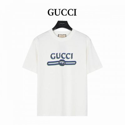 gucci 古驰 幻彩重影Logo印花短袖T恤 26支双纱面料克重260克纯棉重磅营造的 纺织密度高 垂感佳 不易变形 厚织感加上紧密纺纱工艺 不会影响Tee的