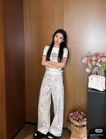 款号:Dc 86# 香奈儿Channel官网秀场款彩色小鱼儿满印涂鸦牛仔直筒裤 香奈儿小鱼裤Yyds 顶级版本高克重 重工满印涂鸦高级感拉满 区别市场垃圾低版本