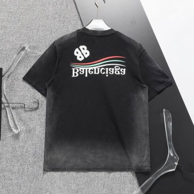 巴黎世家 官网新款洗水T恤.男士圆领经典Logo短袖T- Shirt 采用进口客供定制面料 高端的品质 尽显奢华。88670尺码：M-3Xl