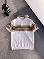 burberry巴宝莉 2025 新品短袖Polo，帅气时尚，顶级定位顶织字母Logo，简约百搭款。面料针织 不仅挺括，保持潮流的廓形，又穿着舒适，纱织更细腻，