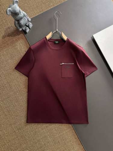 新品！高端系列 芬迪 夏季新款时尚男士短袖休闲商务T恤，一款高端双面丝光短袖T恤，绝对是您夏季P清单中的必备之选！ 这款短袖T恤采用双面丝光工艺，正反两面均呈现