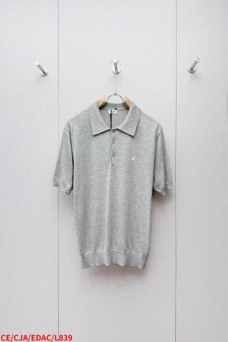 l839 Ceceline 凯旋门刺绣Logo羊毛针织衫男女同款 本款Triomphe刺绣，经典版型，衬衫领短袖，袖口点缀罗纹饰边，3枚镌刻字样的珍珠母贝纽扣。