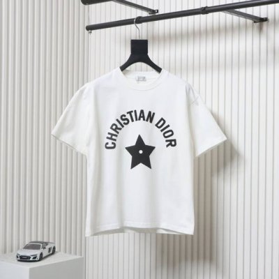dior 迪奥 25Ss 五角星短袖T恤 面料采用定制240G 26支特滑双股精棉平纹高密无尘全棉布料。前幅高密度加厚，走线平整，代工品质，全套定制辅料。 尺码