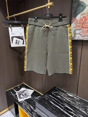 gu25S夏季男士针织短裤五分裤......码数M-2Xl
