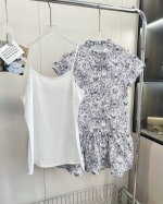 品名：Dior复古小立领蝴蝶印花短袖连衣裙 含吊带背心 尺码：S.M.L 颜色：图片 今年的蝴蝶系列寓意也很好，是让人一看就精致的有钱小姐姐的既视感。大身为定位