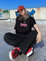 上新！Adidas 阿迪达斯官网同步新款上架！极简的设计转化为服装语言，就如这件基础短袖T恤，有着极其细腻的面料质感，平淡中无处不透入极简高级质感！ 简单、个性
