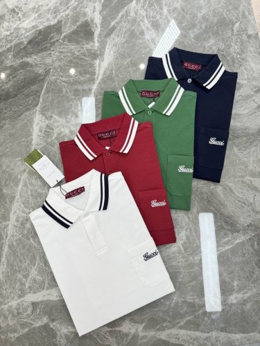 Gucc*25S经典翻领polo.男女同款！原单推荐！这款纯棉polo衫采用亮眼的撞色衣领，以此致敬Gucci悠久的设计传承。高克重330G珠地棉.面料柔软贴身