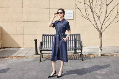burberry 25爆款上新！气质翻领拼格子天丝牛仔连衣裙 原版开模复刻 重磅大摆口袋连衣裙 工艺 配本布腰带 Smlxlxxlxxxl S码 肩宽41，胸围
