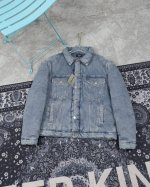 款M555 巴黎世家 巴黎世家高版本Balenciaga 做旧水洗蓝牛仔棉服外套 定制扣子 全套定制辅料 侃爷上身同款 冬天必备单款 Size：M L Xl