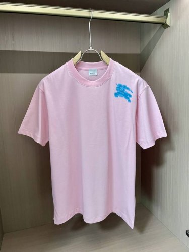 bur 2025春夏新款首发专柜最新款短袖圆领T恤 高端订制 设计前卫时尚！品牌Logo重工艺设计 高端定制丝光云朵棉面料.手感柔软.穿着舒适.专柜级别精致车线