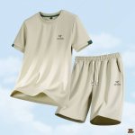 Arc’Teryx始祖鸟 独家实拍上新夏季高品质运动套装运动服短袖冰丝T恤搭配宽松短裤运动套装，本季主打，货源充足，放心主推，高端品质，经典设计，做工出色，经典