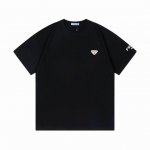 高版本 prada 普拉达 2025早春新款 定制310G双纱纯棉面料 定制金属三角章 手袖字母印花Logo 男女同款 短袖T恤 颜色：黑色 尺码：S-Xl