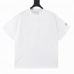 Moncler 蒙口 25Ss 浮雕压花Logo短袖 采用60支双纱精梳纯棉爽滑手感，纯棉不起球不起毛，面料厚度260克重，单件重量280克左右！质量保证、原厂