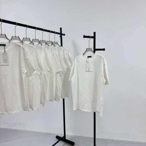 64# Calvin Klein Ck 经典小Logo 黑白印花工艺短袖T恤 260克32支纯棉双纱 配镭射标 -不上过多吹牛的文案 直接上图上细节 懂行的老板