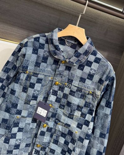 款号-Mx015 细节图 Louis Vuitton 路易 威登 25Fw 限定款棋盘格刺绣提花牛仔夹克外套 路易威登 25Fw 新款Logo刺绣棋盘格牛仔夹克