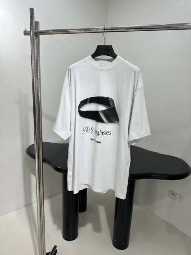 早春新品360 Sunglasses廓形T恤 同源平纹针织面料 正面和背面饰以360 Sunglasses艺术作品印花 成衣洗水做旧 男女同款 推荐入 ： Sm