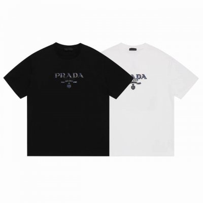 prada普拉达2025Ss新款字母硅胶批彩色绣花布工艺设计情侣休闲短袖T恤 最高版本！面料290克100%双纱棉！字母硅胶批彩色绣花布工艺设计！ 辅料：开模原