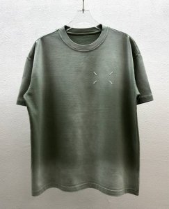 Maison Margiela马吉拉 新款圆领短袖T恤 立体硅胶+数码直喷 新的视觉效果 面料定制定染 280克 100%纯棉 洗水渐变 喷马溜 经典圆领设计