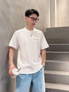 Jf58090 迪家专柜新品原版定制 季度 2025夏款 颜色 黑色 白色 尺码: M-5Xl 版型 微阔版型 克重 230克重 成份 100%棉 潮棉面料 面