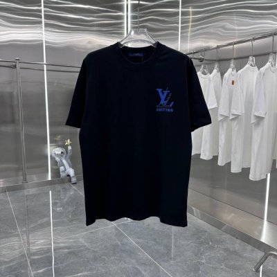 LV 2025春夏新款 260克定制面料 油墨印花+烫钻 圆领T恤 实物很棒 男女同款宽松版 尺码S M L Xl Xxl 五个码 黑色 白色