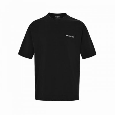 balenciaga 巴黎世家 22Ss 前后字母印花短袖 全新的面料与车线工艺 米色特殊色面料 全程都是定织定染的 特殊色的决绝忌讳现成面料 大货只用到10卷