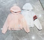 p390 上新——独家高定防晒外套首发 25Ss Thom Brown*独家爆款薄款戴帽防晒外套，时尚夏日 笑迎阳光 简约设计搭配定制轻薄舒适面料 较好的抗撕裂