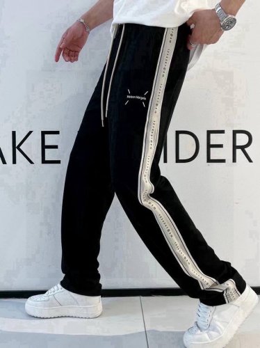 P140 品名： Maison Margiela Mm6 马吉拉 24Ss秋冬新款 字母刺绣定制织带 休闲宽松抽绳长裤 版型：宽松 颜色；黑色 尺码：M -L-