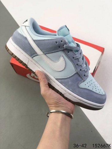 真标带半码 耐克Nike Sb Dunk Low 复古低帮休闲运动滑板板鞋 采用脚感柔软舒适Zoomair气垫 有效吸收滑板等极限运动在落地时带来的冲击力 为街