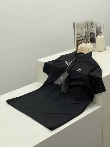 Kailas凯乐石男士夏季翻领短袖polo，户外运动休闲通勤款！ 款号:Kls22837 面料抗皱吸湿透气 面料挺阔速干，同时兼具防嗮功能，50聚酯纤维50pt