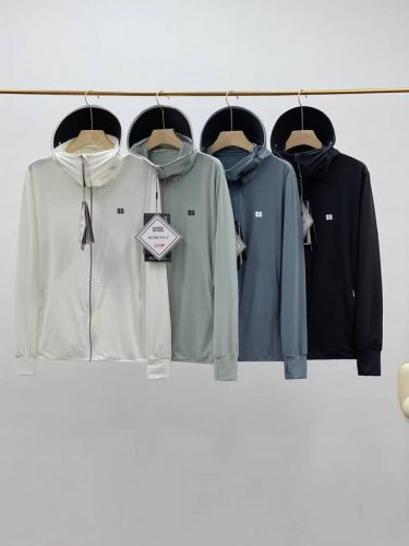 科隆Kolon Sport25年夏季连帽防晒皮肤衣 趁着炎热的时候还没到来 你绝对需要 这款决对是良心推 荐 夏季不可或缺的实用百搭D品就是防 晒衣了 基础连帽