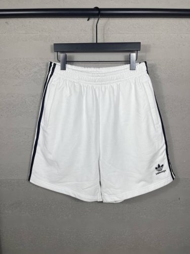 实拍图 顶级版本.官网品质 Balenci*Ga 巴黎.2025新款 巴黎联名Adidas 三叶草刺绣侧缝拉边条.袋口做隐形拉链短裤.砖柜同步.第一时间正品研制