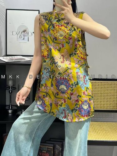 夏季新款时尚立领盘扣印花无袖马甲上衣女 颜色：黄色 码数：Smlxl