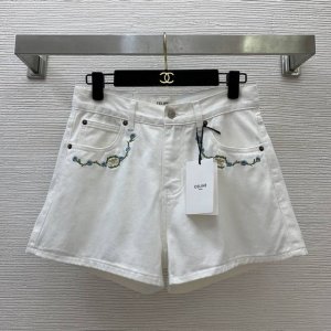 款号G25051420 Celin*思琳新款 高端定制原版字母Logo五金配件刺绣花朵装饰高腰显瘦牛仔短裤 米白色 26.27.28.29 27码 腰围72 裤
