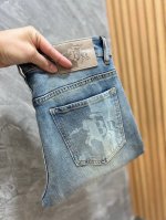支持年后 P230Burberry 巴宝莉 2025春夏新品 三标齐全 牛仔裤 好货不用过多介绍 看细节 专柜码数：29-38 175 140上身32码