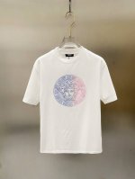 Versace 2025春夏新款首发专柜最新款短袖圆领T恤 高端订制 设计前卫时尚！品牌Logo重工艺设计 高端定制丝光长绒棉面料.手感柔软.穿着舒适.专柜级别