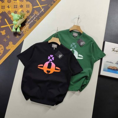 尺码Xs-L爆款推荐 Vivienne West Wood西太后薇薇安土星渐变印花短袖T恤 2025年顶流爆款 无需多言 独家款式请勿抄袭 抄袭必究~ 25年的