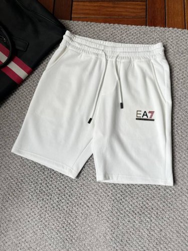 阿玛‘’Ss25男士休闲短裤，堪称百搭单品，弹性松紧腰边抽绳设计，手感柔软、保型性好、低弹丝的构造使裤身弹性恰到好处，并且不易起皱！码数：M-Xxxl