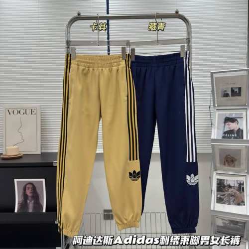新款上新 Adidas 阿迪柜子最新款春季男女休闲长裤卫裤！刺绣Logo。潮范儿十足强调一下高版本，拿到手特别惊喜，手感面料无话可说，版型设计大方经典，可以说上