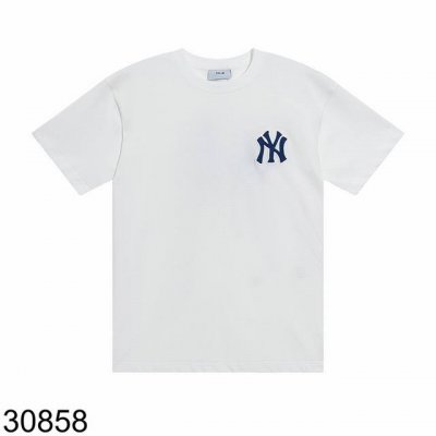 上新 Mlbny洋基棒球职业联盟短袖T恤 全套包装 高品质 双纱加厚重磅面料 手感厚实 质感很好 面料自然垂度硬挺度效果都很好 情侣Bf宽松Oversize版型