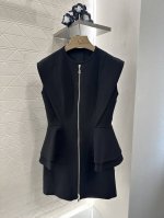 louis Vuitto*2025新品上架 荷叶花边背心裙 定制Yb进口醋酸材质 质感光泽 垂顺有型 背心连衣裙版型 整体轮廓线勾勒 腰身外层精致工艺打造层叠感