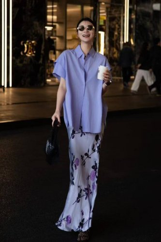 春夏爆款 时尚百搭双层袖口设计气质衬衫 面料超级柔软亲肤 一套都有 面料:丝棉 颜色:紫色 杏色 码数:S-Xl