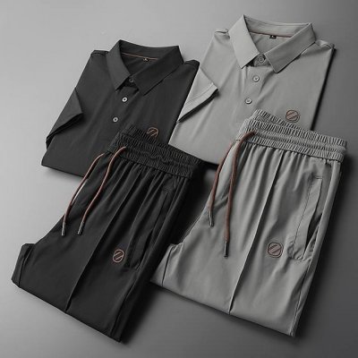 套 春夏新款套装 男士翻领polo衫短袖 柜台同步发售 简洁时尚百搭 高端品质 胸前品牌Logo高温烧花印压凹凸设计 定制进口冰丝面料 穿着舒适冰凉 透气 档次