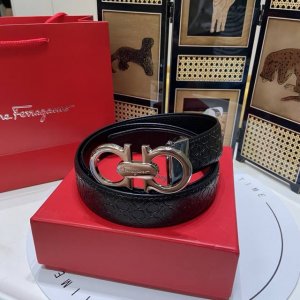 上新～ 配礼盒+手袋+小票 +打孔器 ～菲拉格慕高级定制款男士皮带 ，年轻时尚，手感细节做的非常到位，气质男人必备单品、真皮带身 自行选择搭配 真材实料 很有质