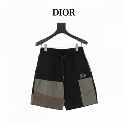 dior 迪奥 拼接字母刺绣短裤 面料采用3定制帆布面料，对照原版做丝滑超柔处理，布面肌理股线清晰明显，垂感一级棒，做工精致都到达外贸出口标准，一公分4.5针，